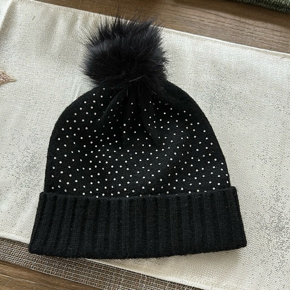 Torrid black faux fur studded hat - Picture 1 of 3